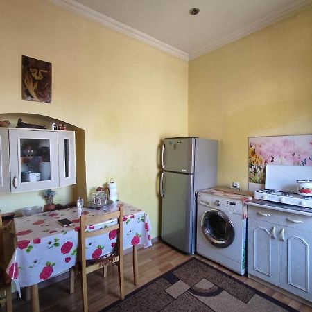 Apartamento Edlen Tiflis Exterior foto