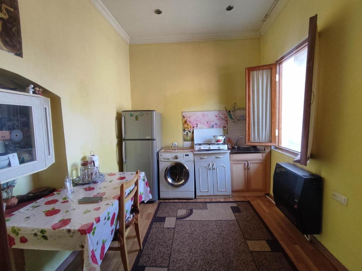 Apartamento Edlen Tiflis Exterior foto