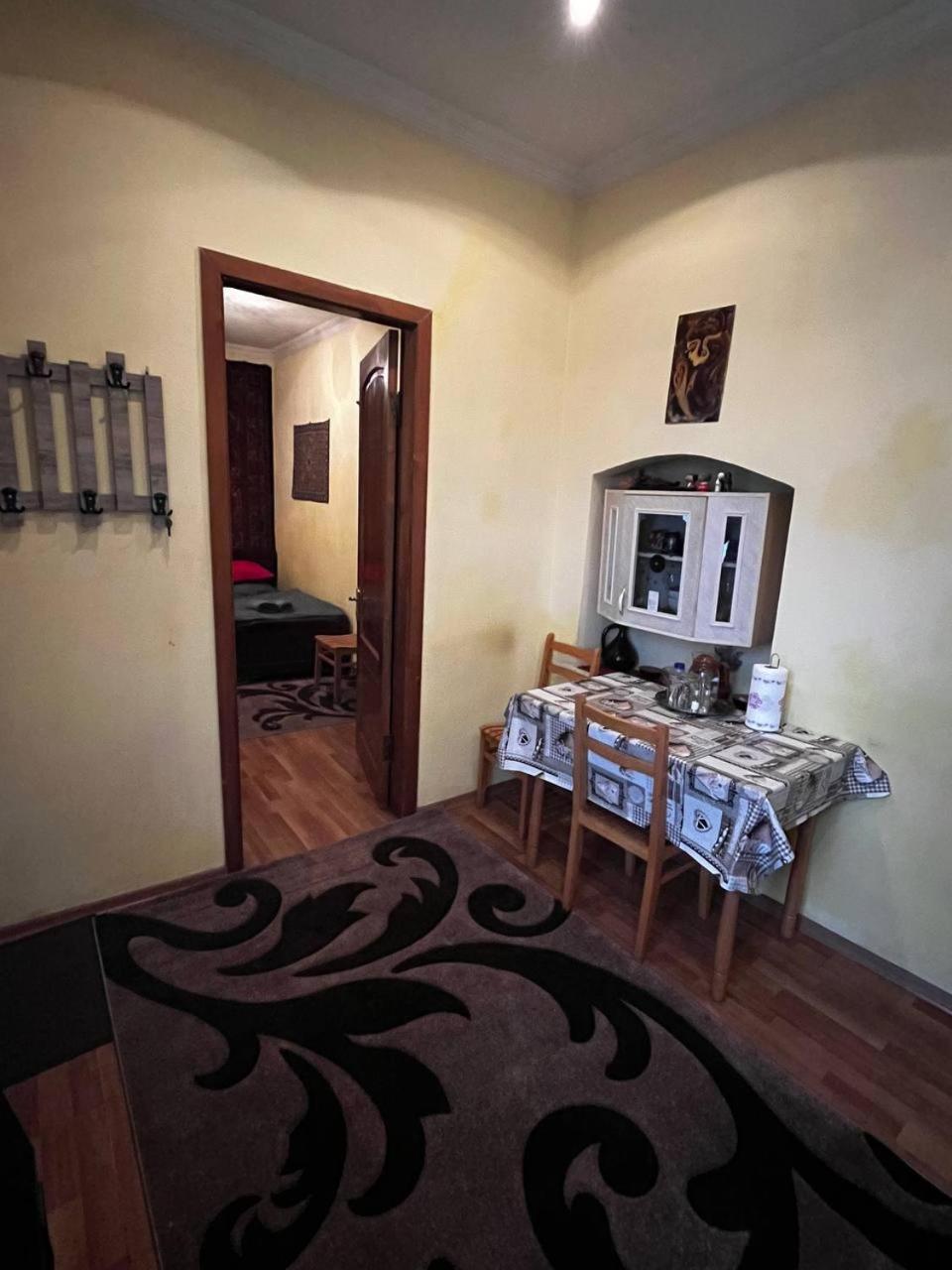 Apartamento Edlen Tiflis Exterior foto